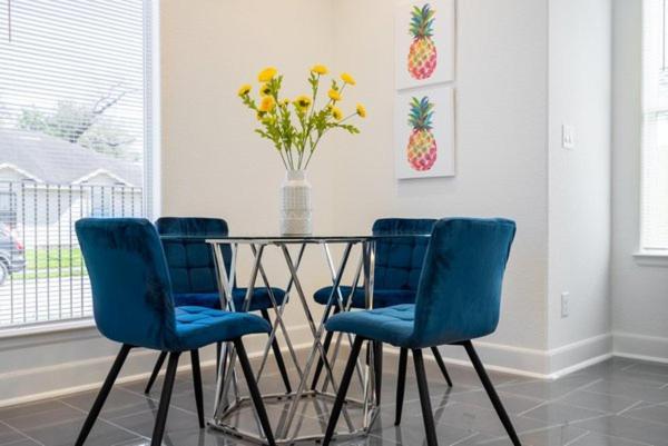 Cute Cozy House Close To Major Sporting Events And Restaurants Хьюстон Экстерьер фото